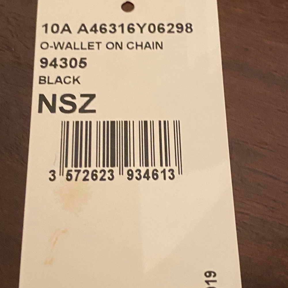 CHANEL Black Leather Chain Shoulder Bag with Silver-Tone CC - Picture 10 of 15